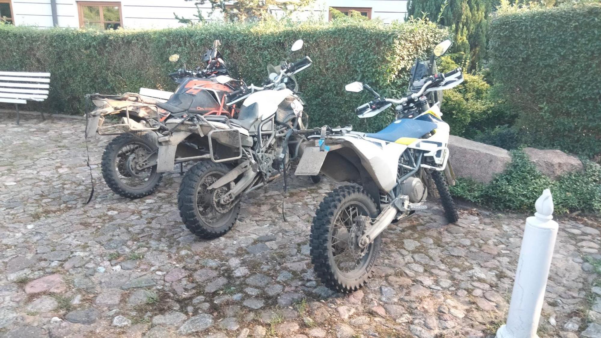Dworek Pod Herbem Gądkowice Kültér fotó