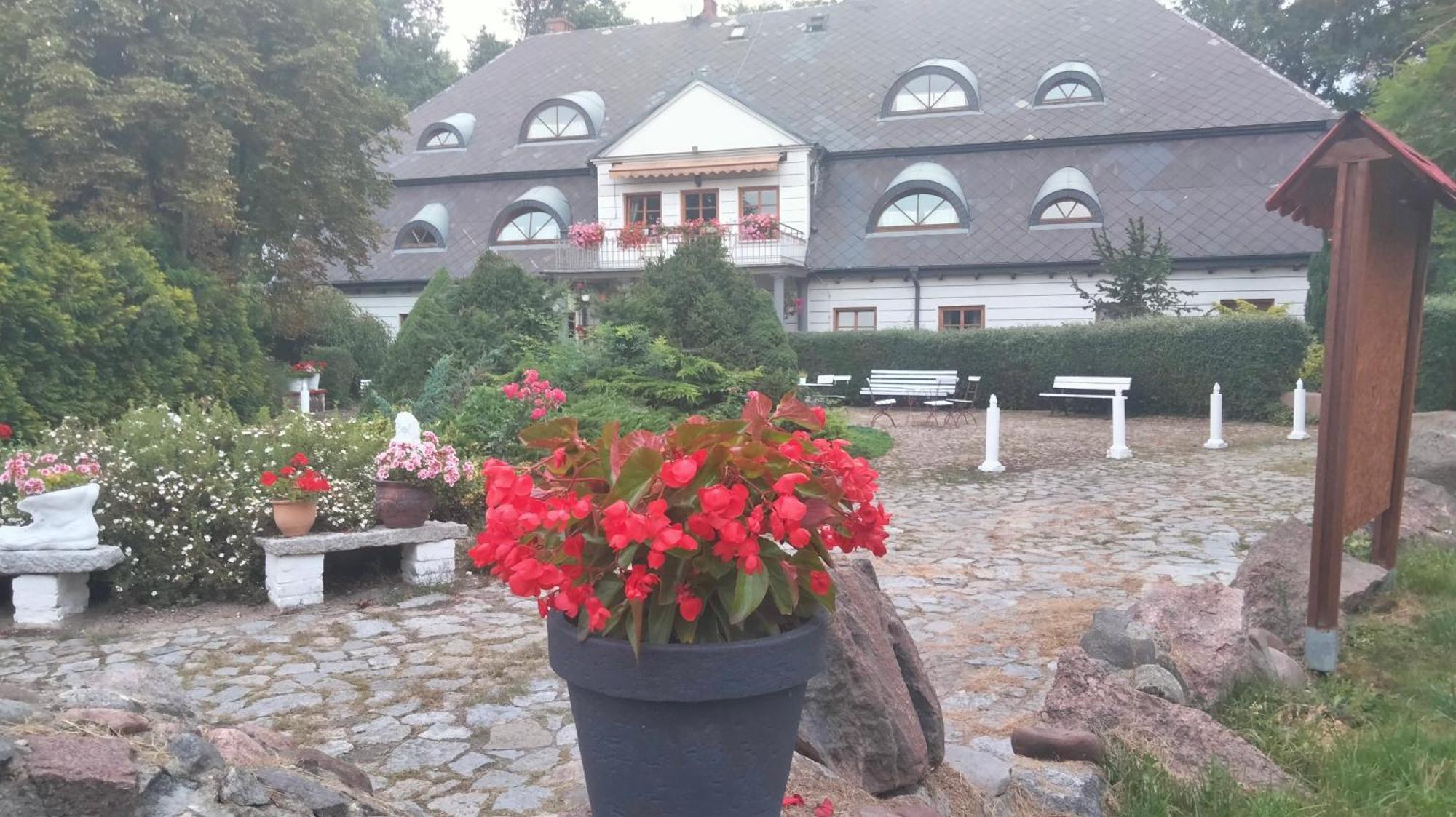 Dworek Pod Herbem Gądkowice Kültér fotó